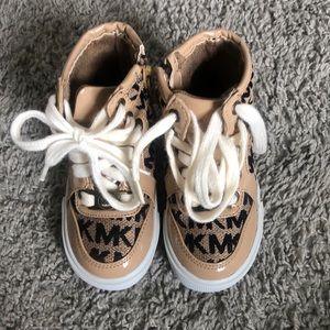 Michael Kors Boots size 4